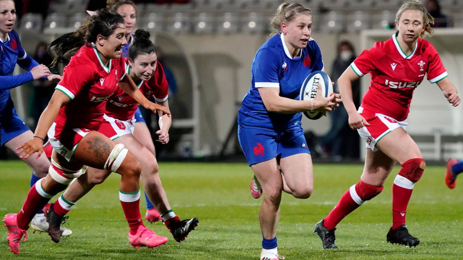 Six Nations Rugby France women run in seven tries to beat South Africa